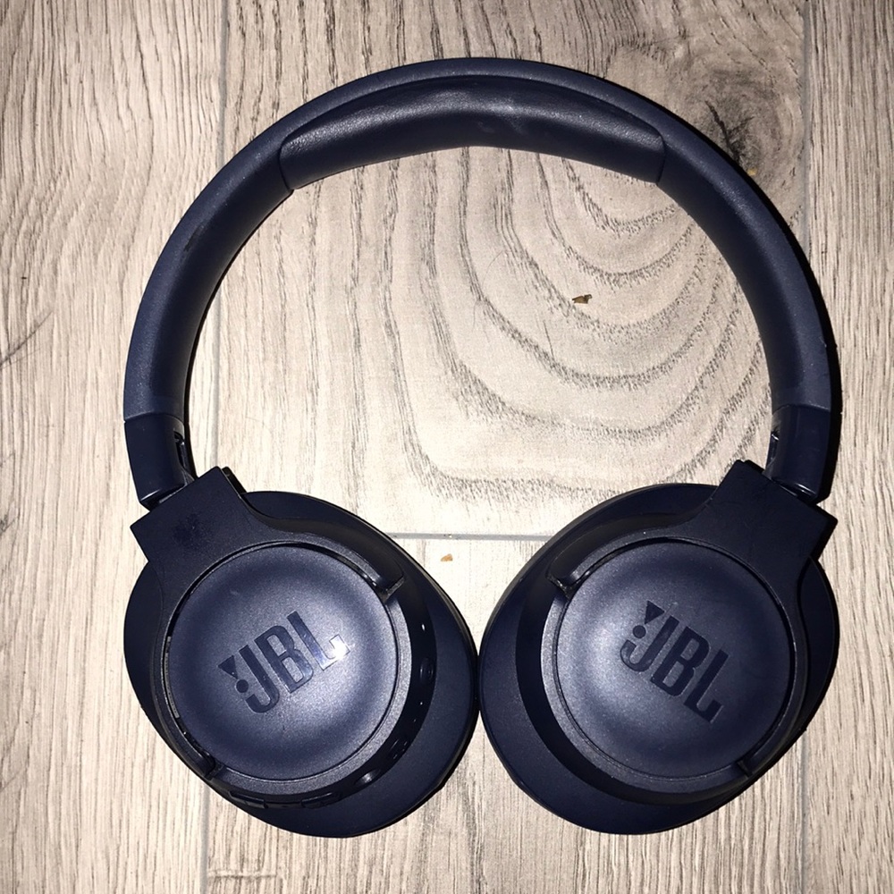 JBL wireless headphones